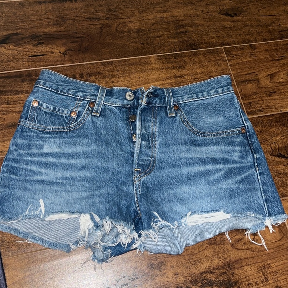 Levi shorts